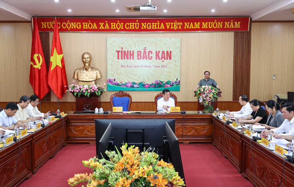 bac kan candoi moi tu duy tap trung phat trien 2 linh vuc dot pha hinh 3